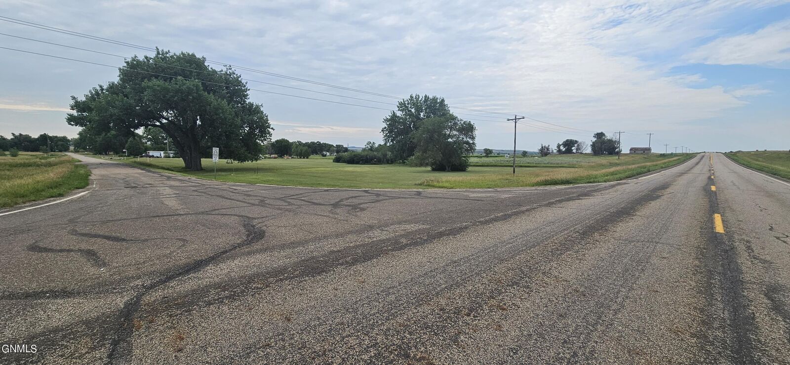 Property Photo:  798 Fort Rice Street  ND 58554 