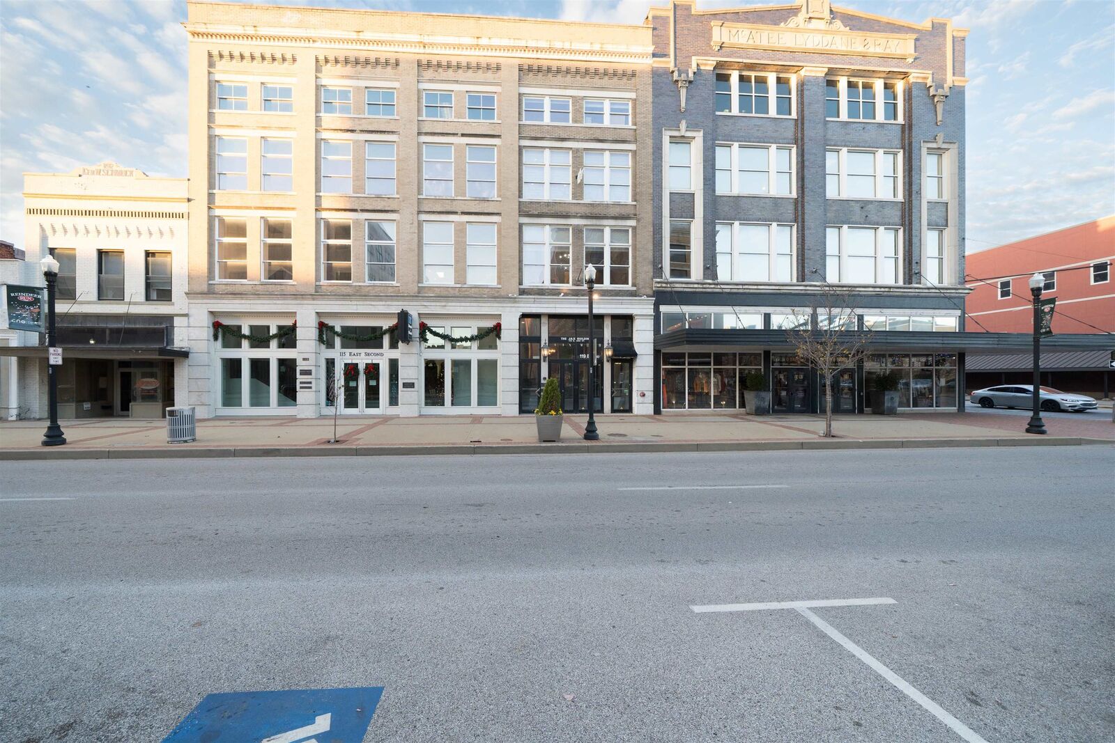 Property Photo:  119 East 2nd St  KY 42303 
