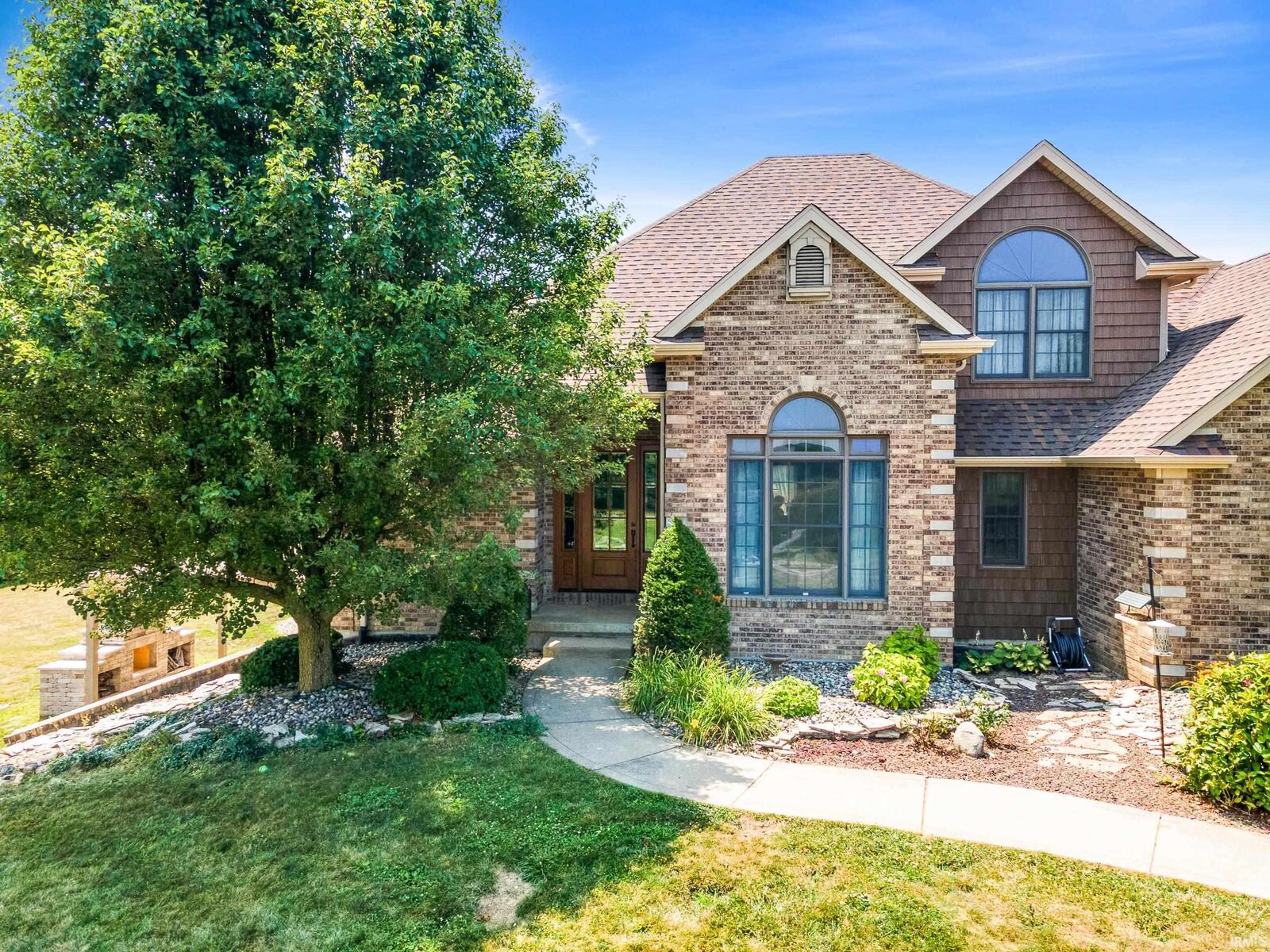 Property Photo:  432 County Road 17  IN 46705 