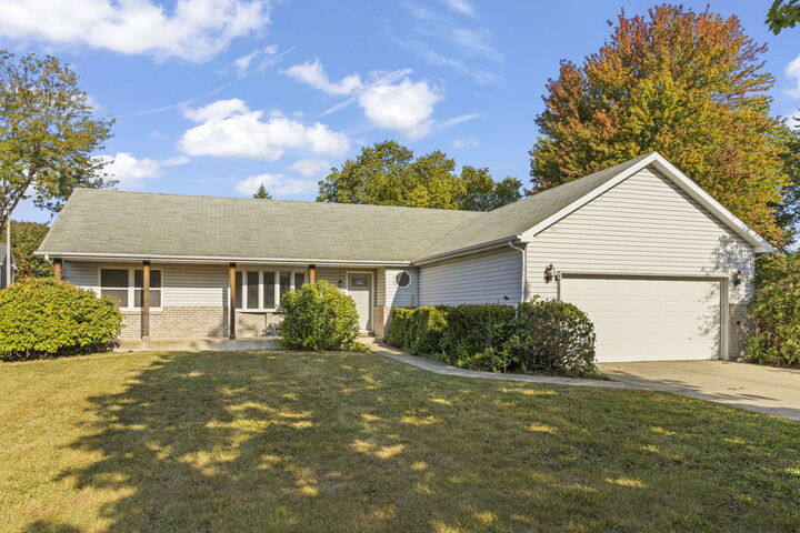 Property Photo:  2337 Golfview Drive  IL 60435 