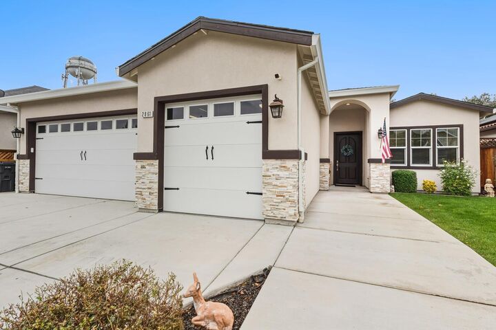 Property Photo: 2861 Pebblebrooke Court CA 95377