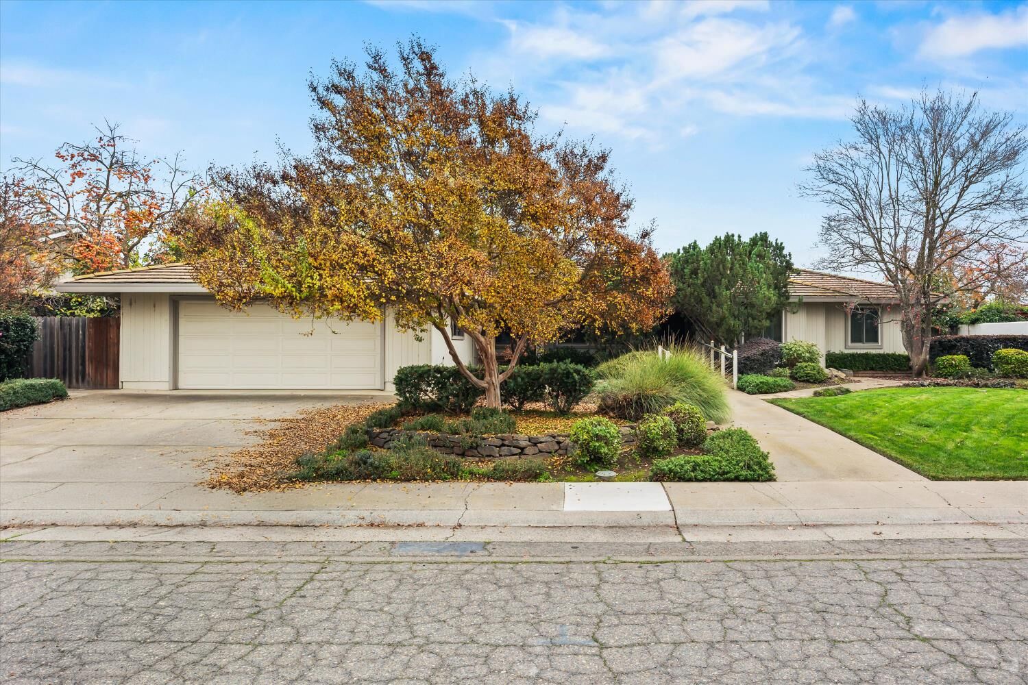 Property Photo:  4808 Sherlock Way  CA 95608 