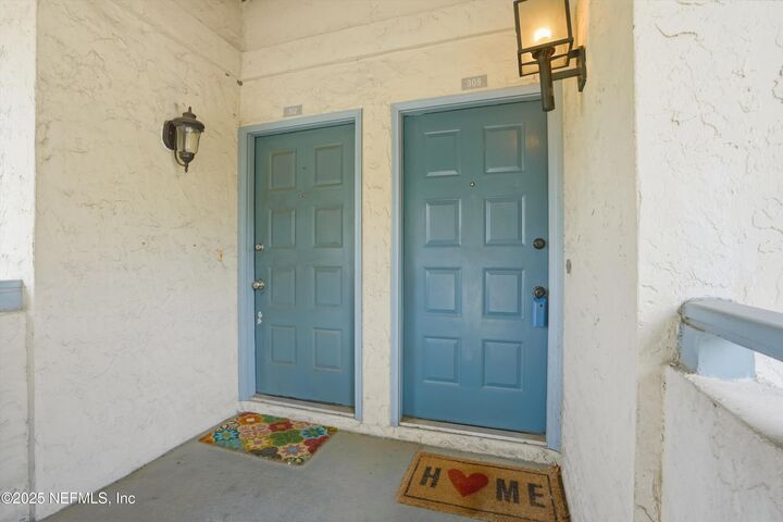 Property Photo:  5615 San Juan Avenue 309  FL 32210 