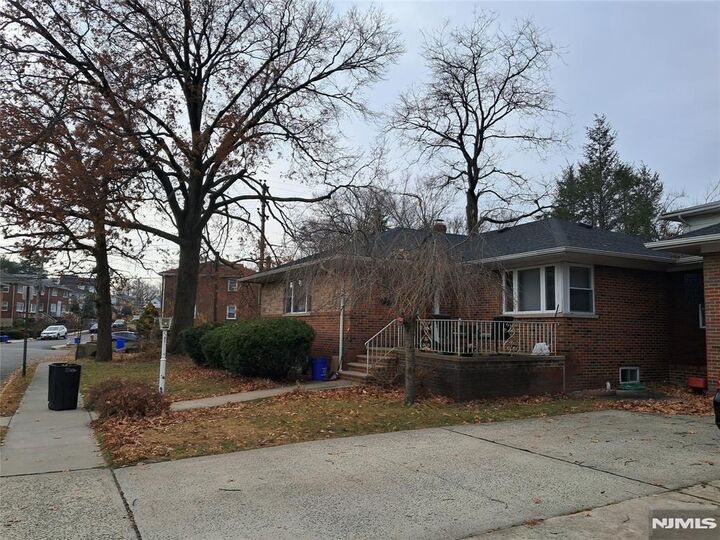 Property Photo:  1005 Harvard Place  NJ 07024 