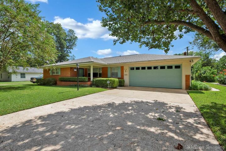 Property Photo:  263 Symphony Lane  LA 71105 