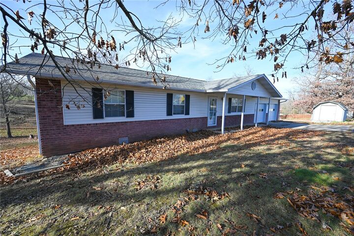 Property Photo: 3361 Cottonwood Road AR 72601