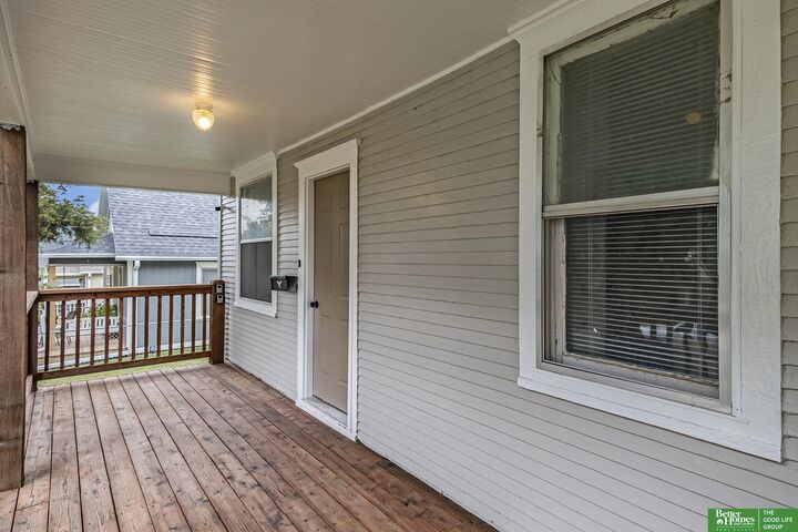 Property Photo:  4112 S 36 Street  NE 68107 