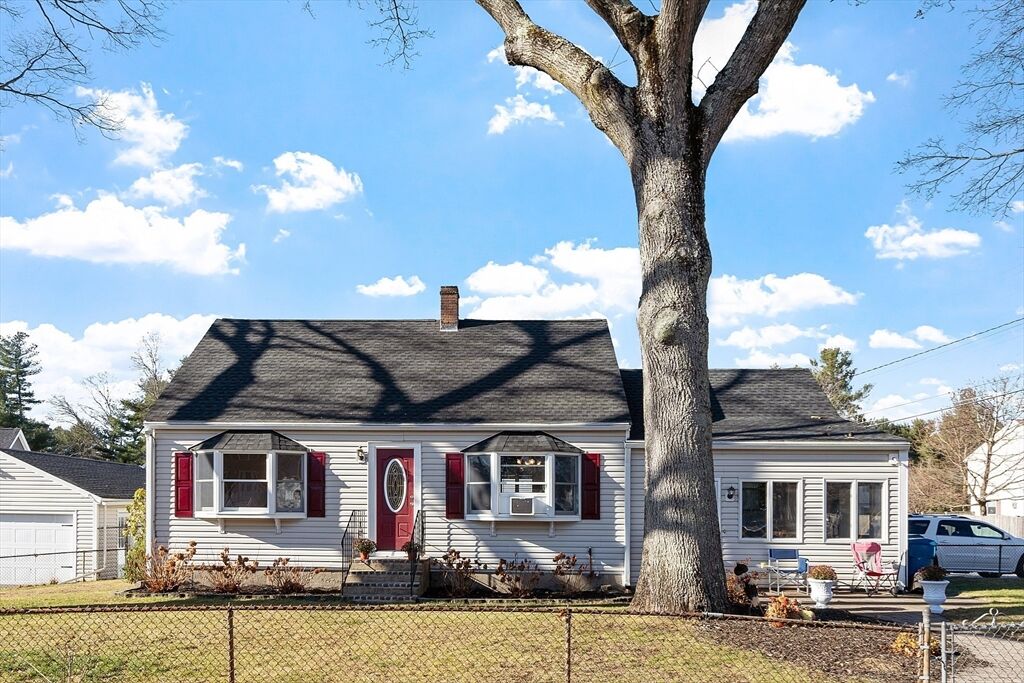 Property Photo:  3 South Amos St  MA 01876 