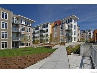 Property Photo:  145  Ferncliff Avenue NE D135  WA 98110 