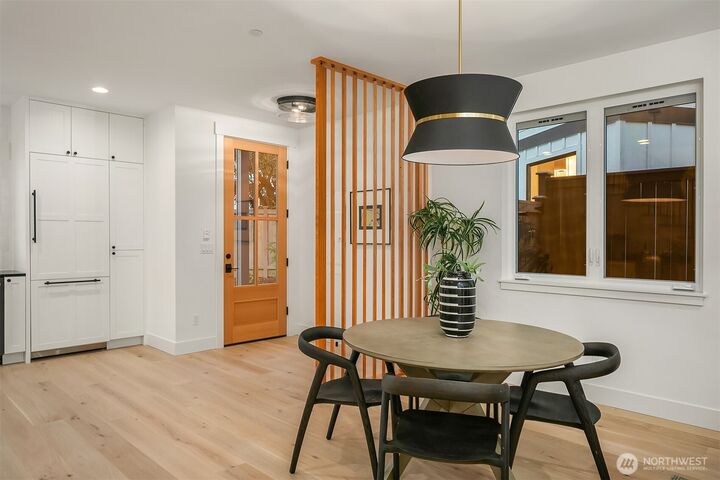 Property Photo:  7020  127th Avenue NE  WA 98033 