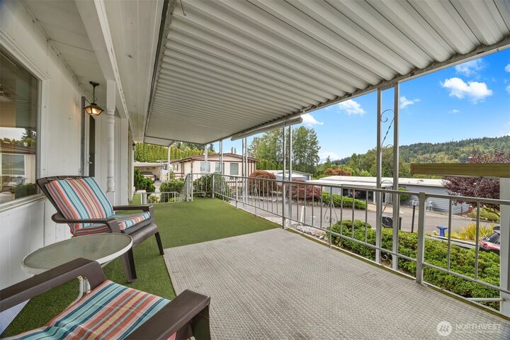 Property Photo:  1200  Lincoln Street 196  WA 98229 