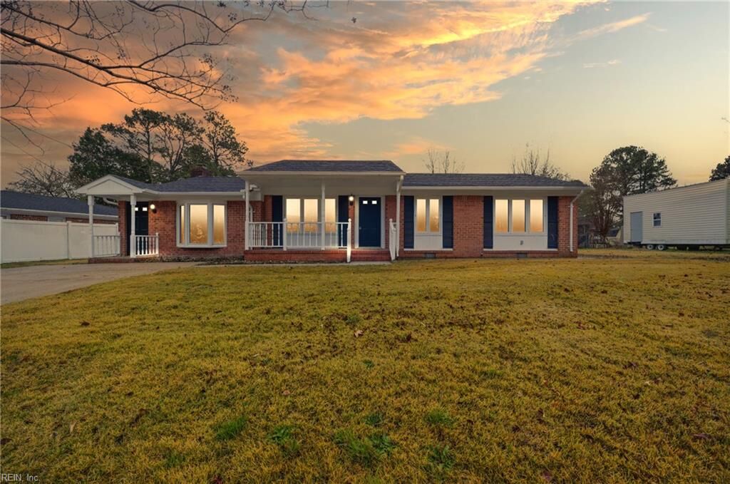 Property Photo:  1505 Austin Dr  VA 23434 