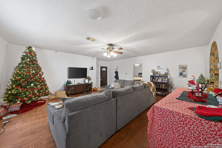 Property Photo: 4619 Rock Nettle TX 78247