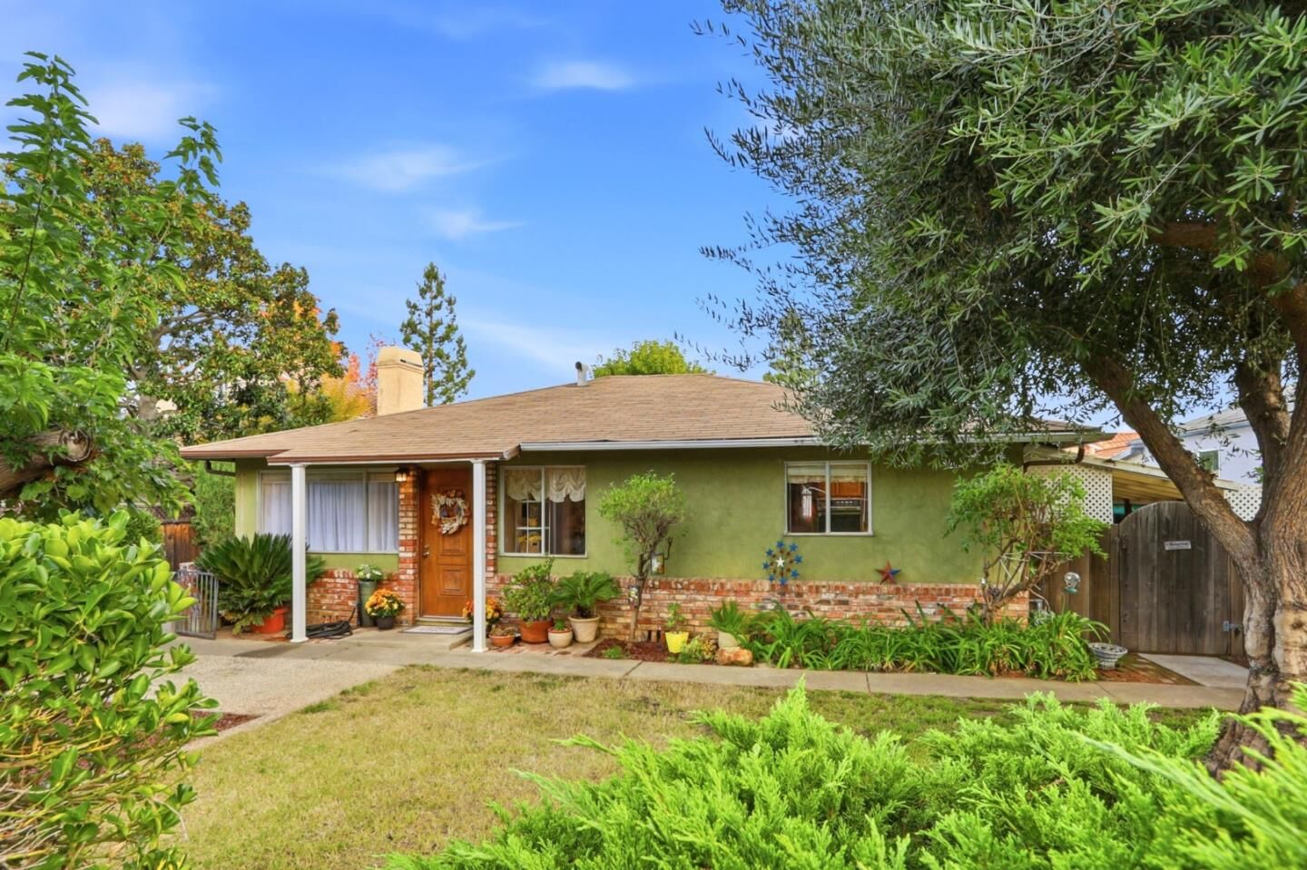 Property Photo:  10614 Merriman Road  CA 95014 