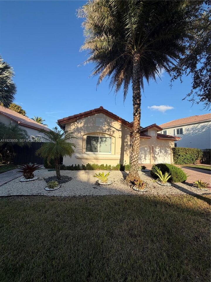 Property Photo: 5907 NW 110th Ct FL 33178