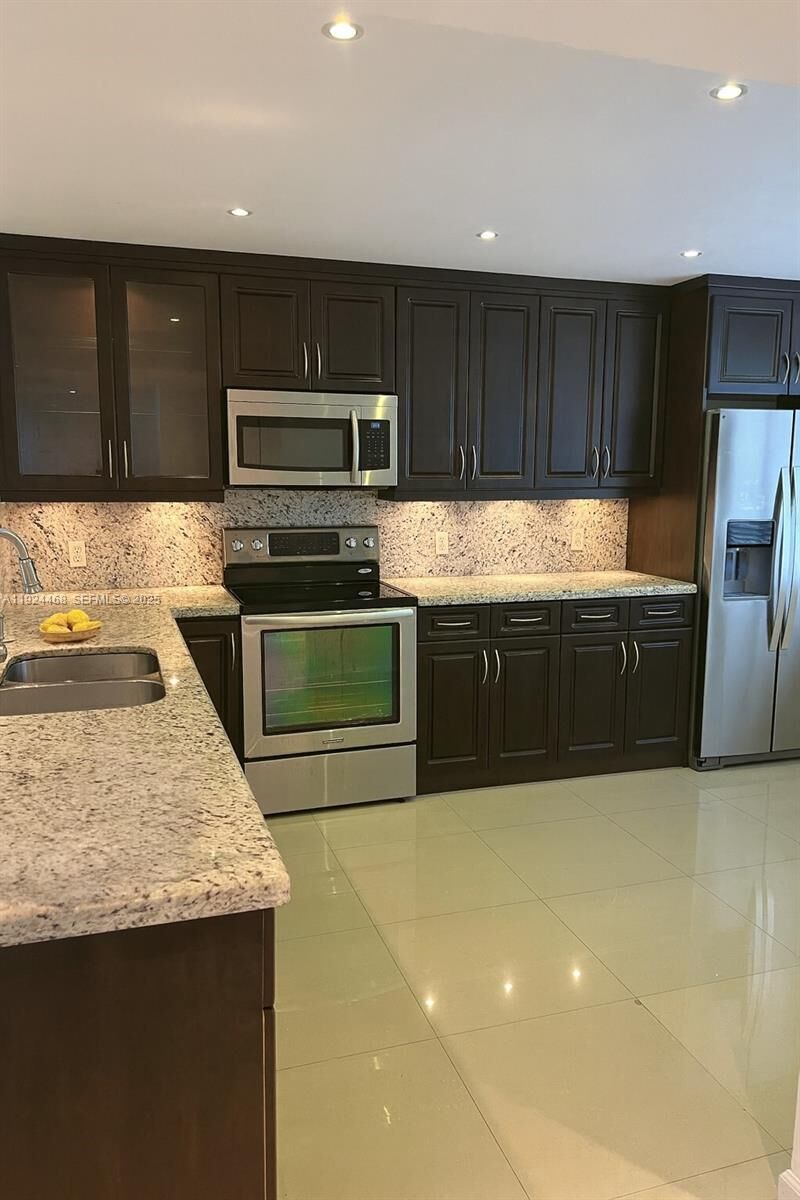 Property Photo: 13001 SW 15th Ct 207T FL 33027