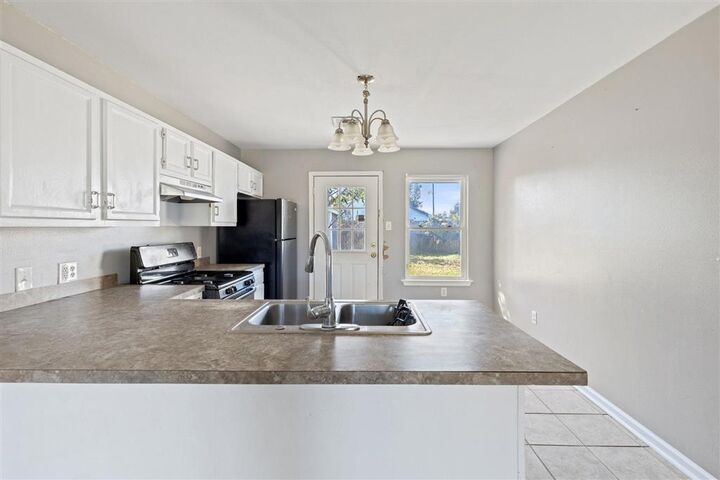 Property Photo:  2508 Sonnier Street  LA 70601 