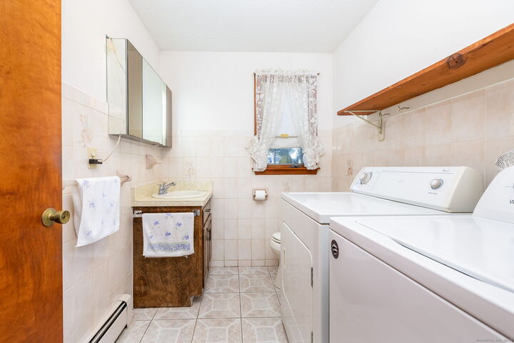 Property Photo: 21 Crest Drive CT 06416