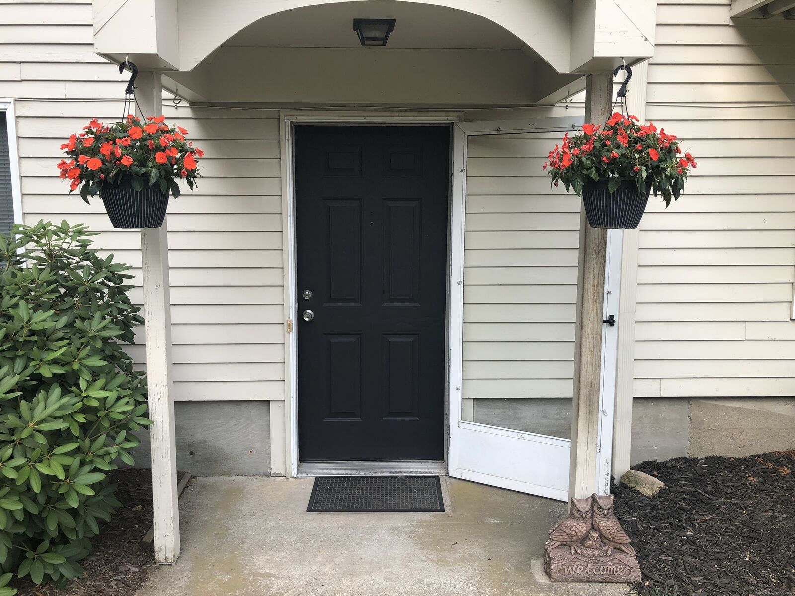 Property Photo:  49 Canterbury Road Apt K  CT 06374 