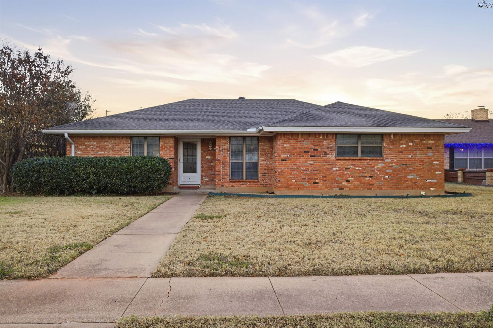Property Photo:  9 Archway Court  TX 76310 