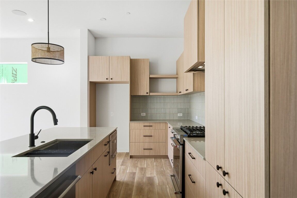 Property Photo: 10813 Hermosillo Drive 1005 TX 78758