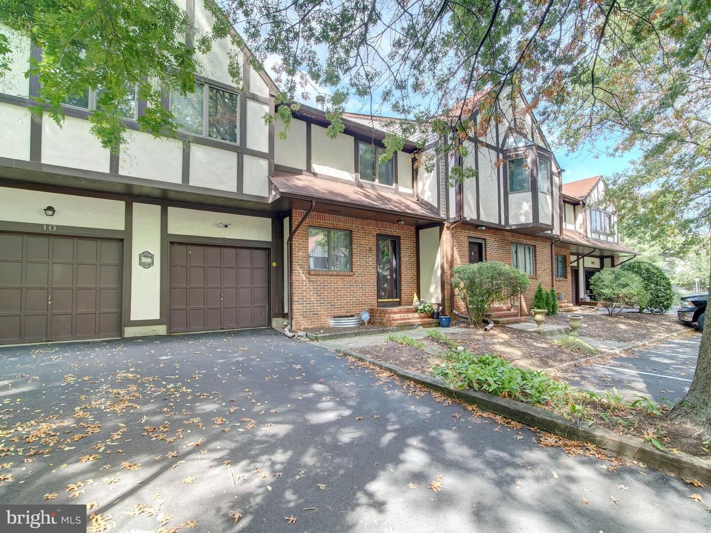 Property Photo: 8 Beckett Court NJ 08628