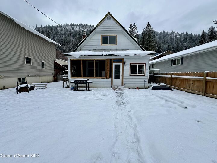 Property Photo: 615 Earle St ID 83846