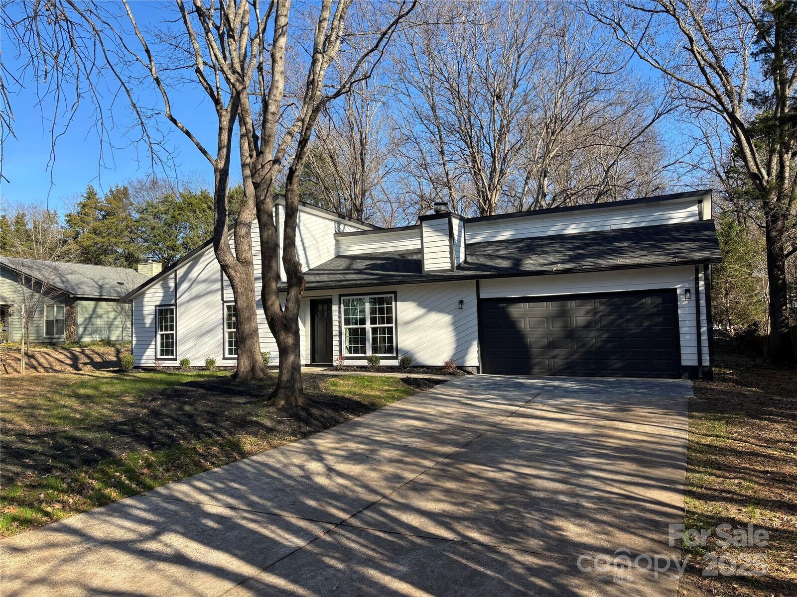 Property Photo:  7401 Sheffingdell Drive  NC 28226 