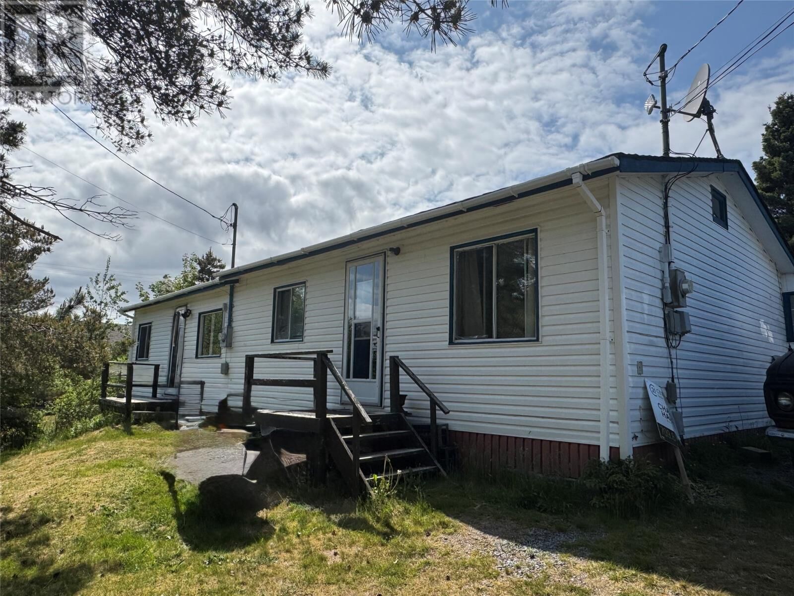 Property Photo:  9 Coleys Point South Road  NL A0A 1X0 
