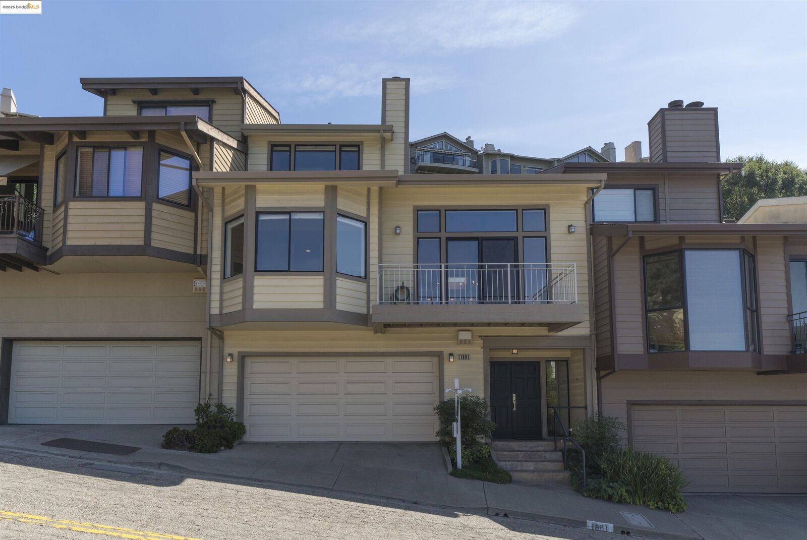 Property Photo:  1881 Grand View Drive  CA 94618 