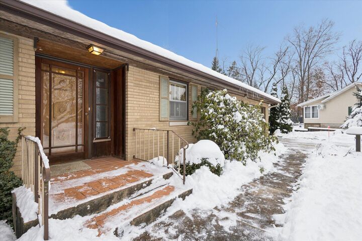 Property Photo:  126 Country Club Drive  IN 46350 