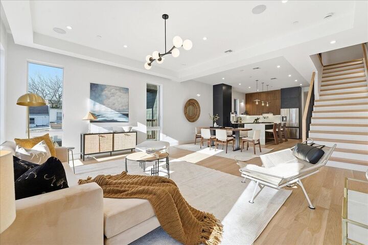 Property Photo:  105 Laidlaw Ave 3  NJ 07306 