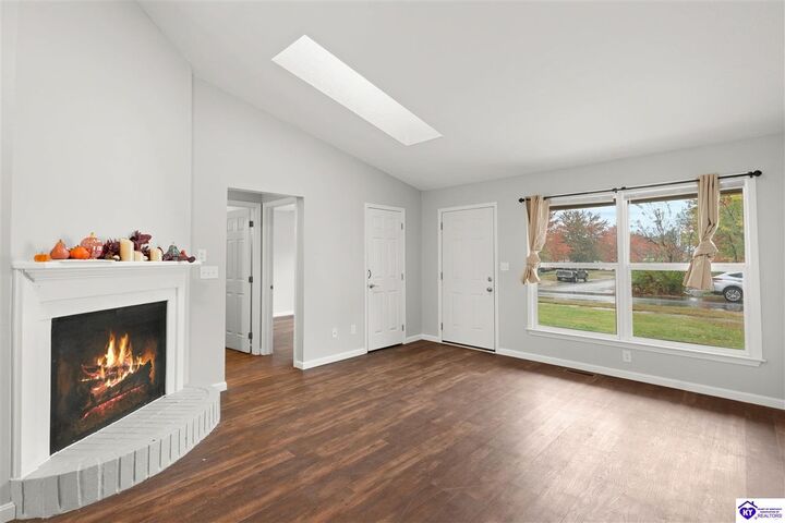 Property Photo:  1021 Colonial Drive  KY 42701 