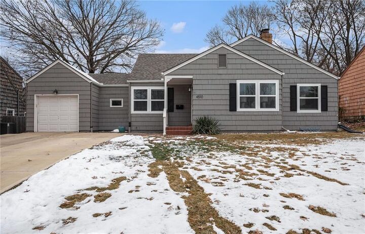 4510 W 54th Terrace  Roeland Park KS 66205 photo
