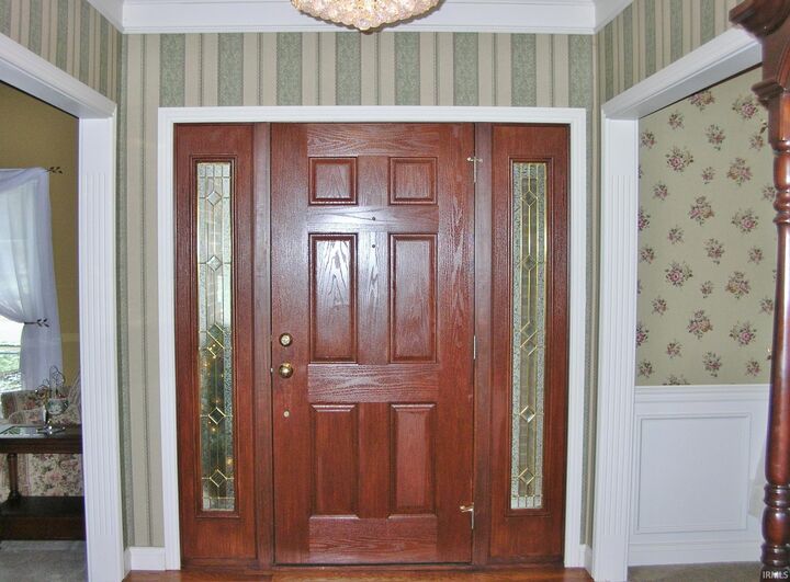 Property Photo: 607 Winstead Way IN 47712