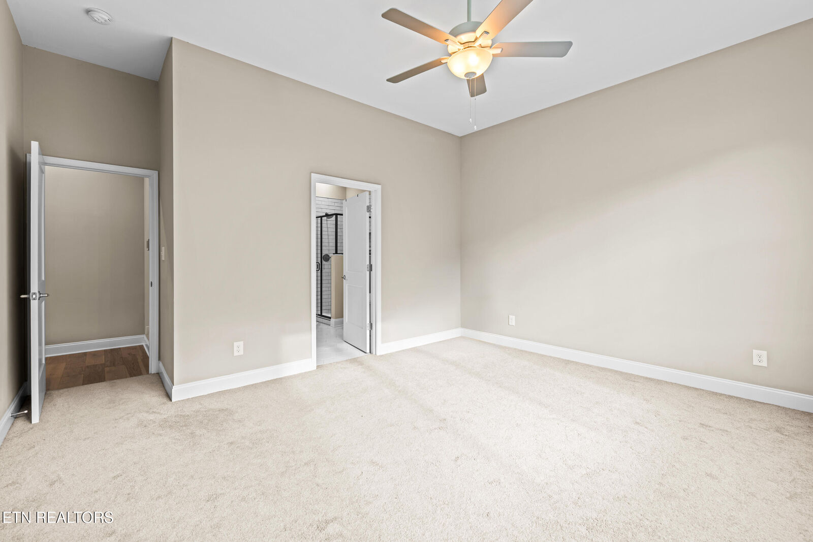 Property Photo: 1062 Belle Pond Ave TN 37932