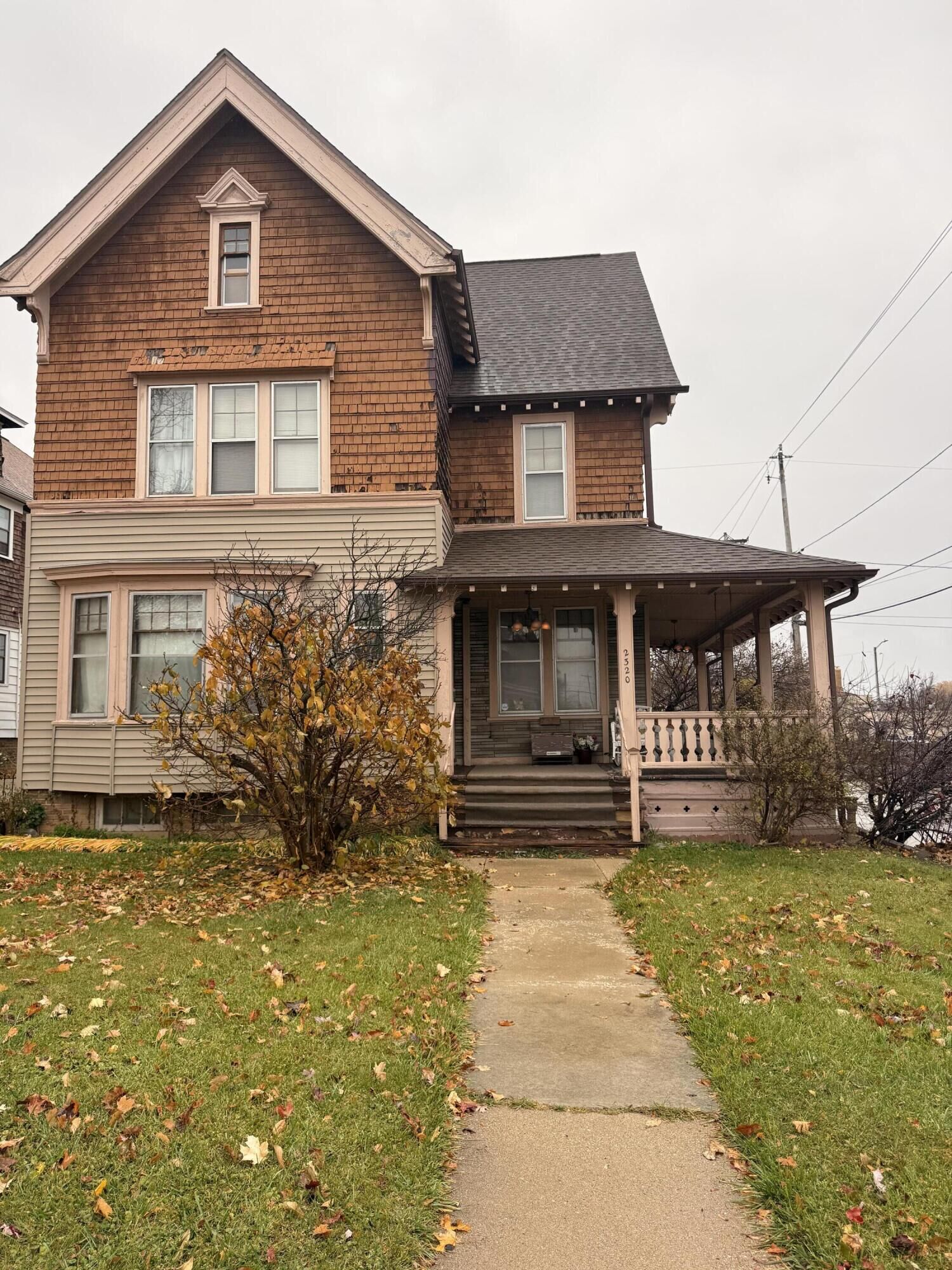 Property Photo:  2320 N 59th St  WI 53210 