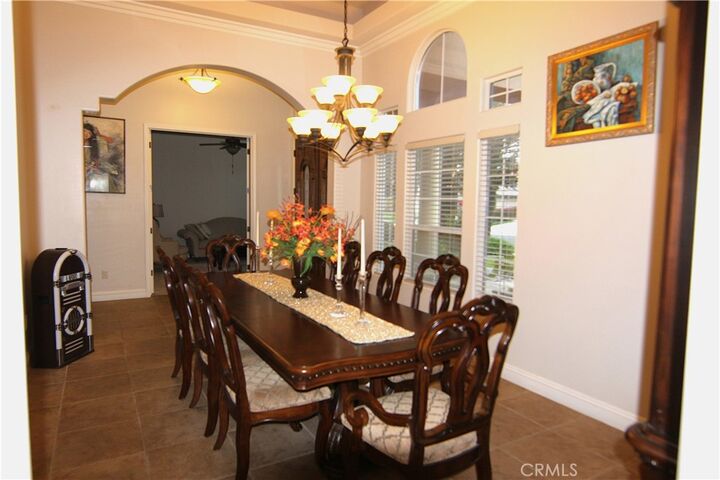 Property Photo:  9905 Lightner Way  CA 93311 