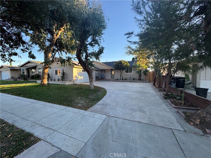 Property Photo:  1344 E Mayfair  CA 92867 