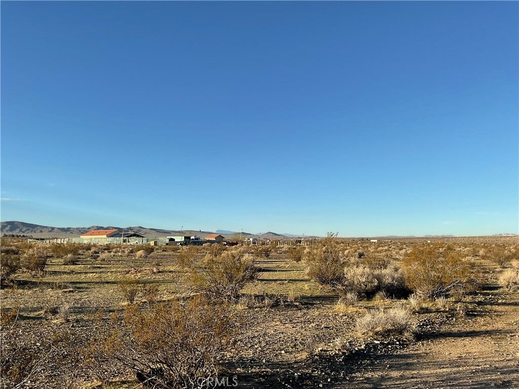 Property Photo:  2 Buffalo Trail  CA 92342 