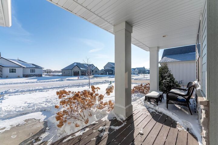 Property Photo:  27 Prairie Court  MN 56003 