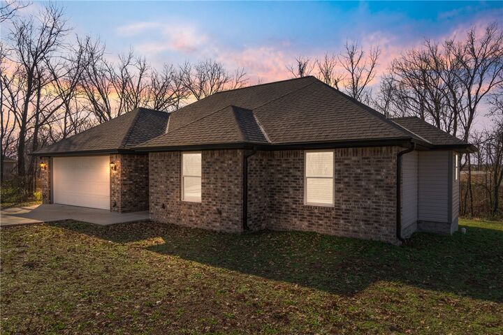 Property Photo:  16 Dugan Circle  AR 72715 