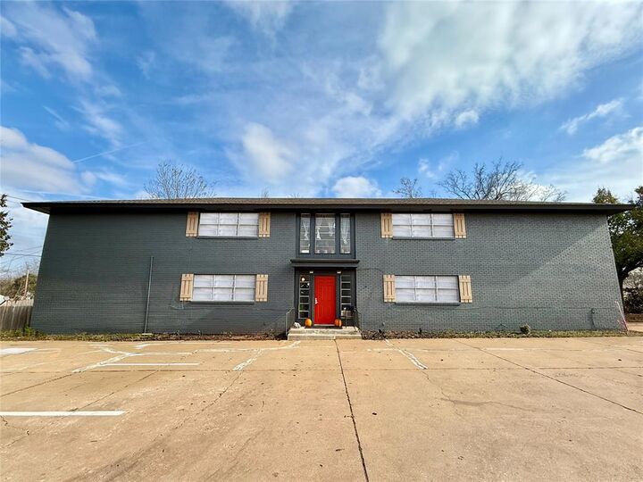 2433 W Eubanks Street 1-8  Oklahoma City OK 73112 photo