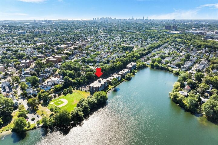 34 Hamilton Rd 302  Arlington MA 02474 photo