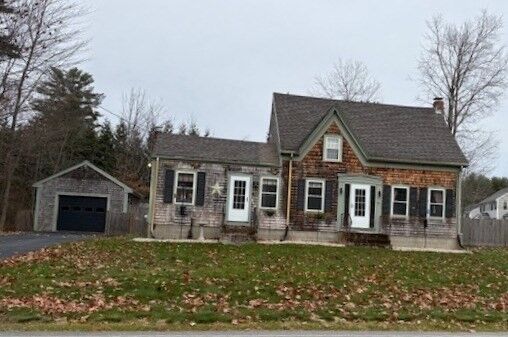 Property Photo:  93 Aldrich Rd  MA 02324 