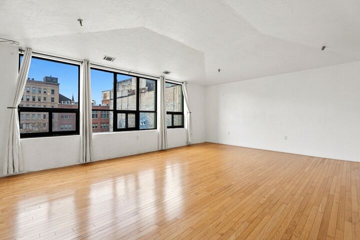 Property Photo:  531 Main St 403M  MA 01608 