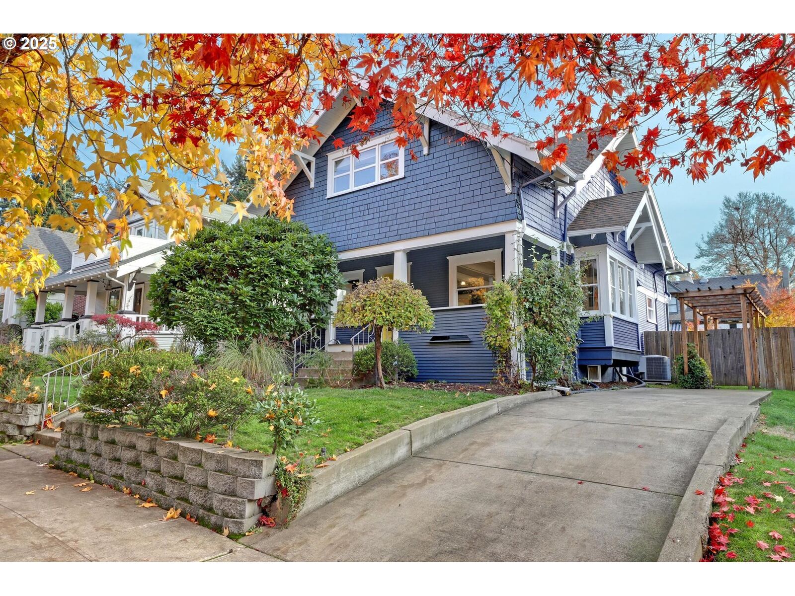 Property Photo: 3334 NE 30th Ave OR 97212