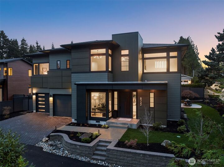 8722  126th Avenue NE  Kirkland WA 98033 photo