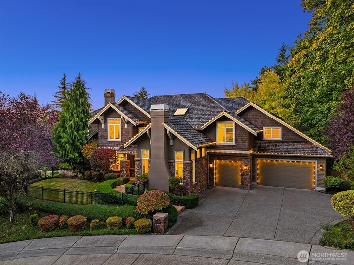 Property Photo: 14716 SE 83rd Place WA 98059