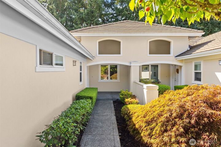 Property Photo:  6849  Fairway Lane SE  WA 98501 